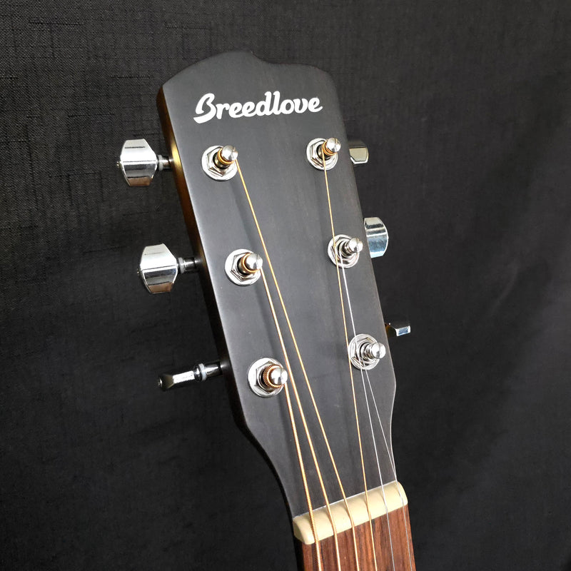 Breedlove Discovery S Concerto Dreadnought CE Acoustic Guitar - Edgeburst