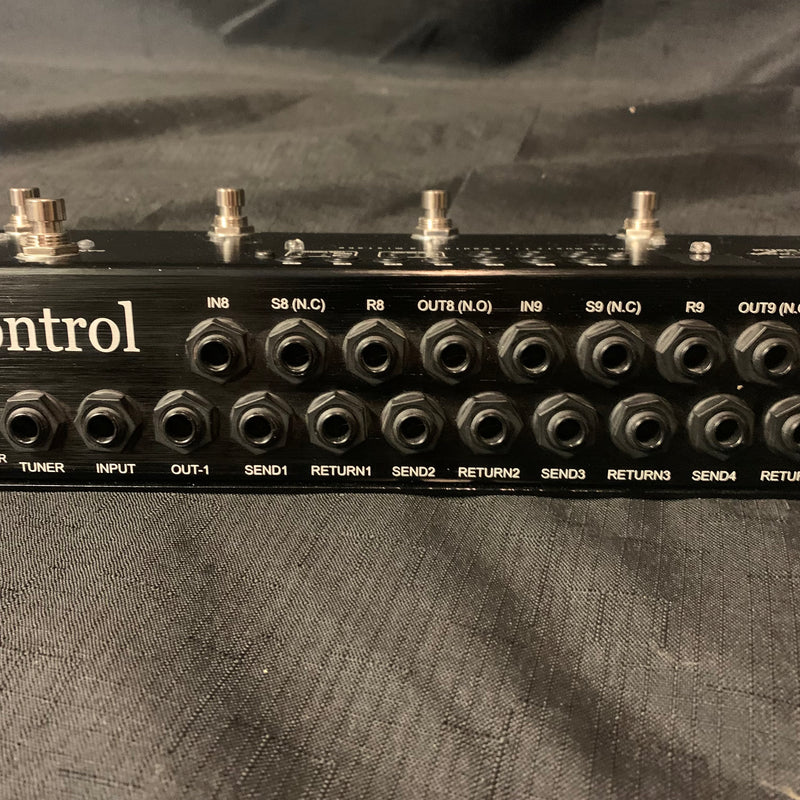 Used One Control Crocodile Tail Loop Switcher Pedal w/ Junction Box 013120