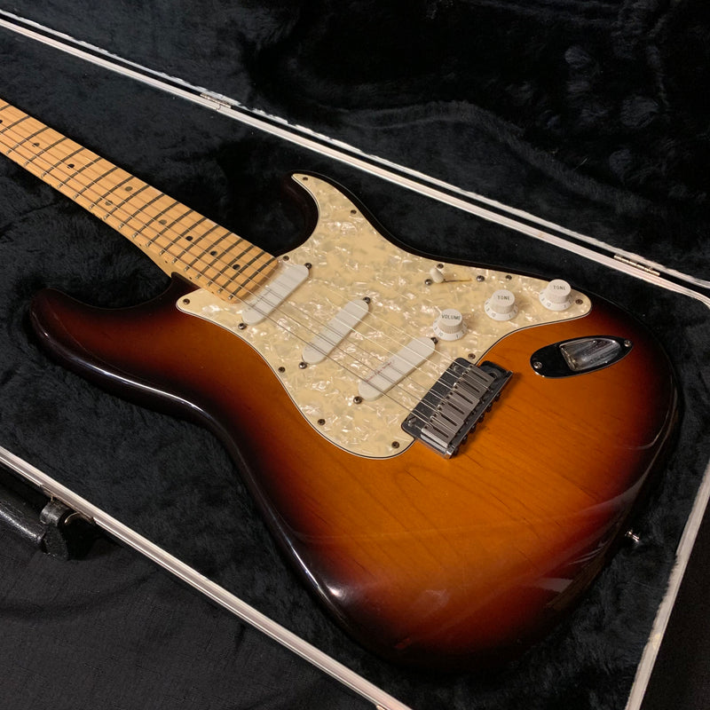 Used 1997 Fender Strat Plus Deluxe w/ Case - Sunburst 112524